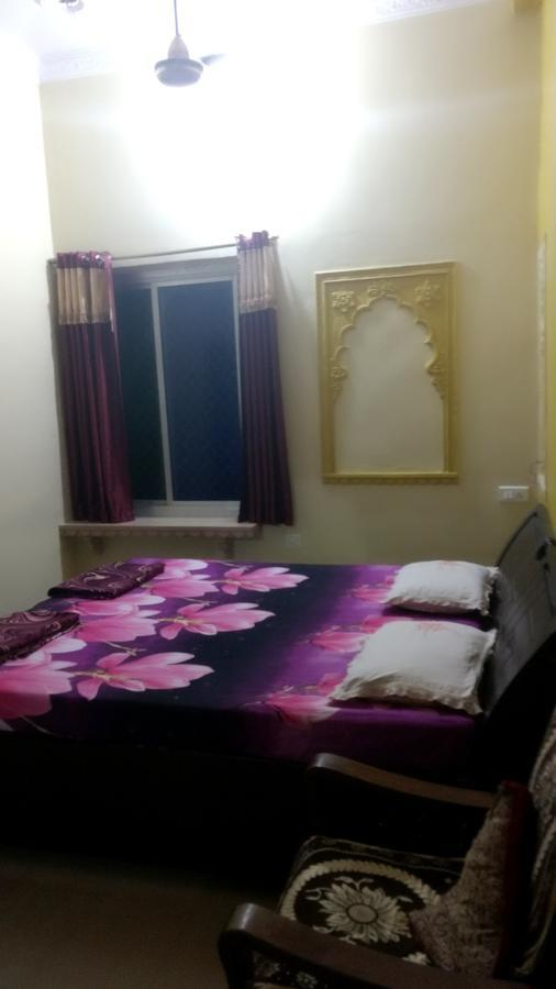 Shivam Tourist Guest House Búndi Kültér fotó