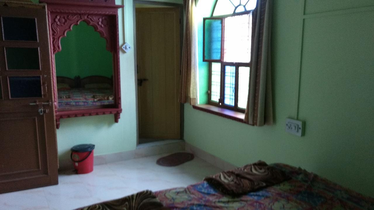 Shivam Tourist Guest House Búndi Kültér fotó