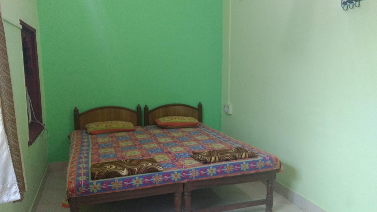 Shivam Tourist Guest House Búndi Kültér fotó