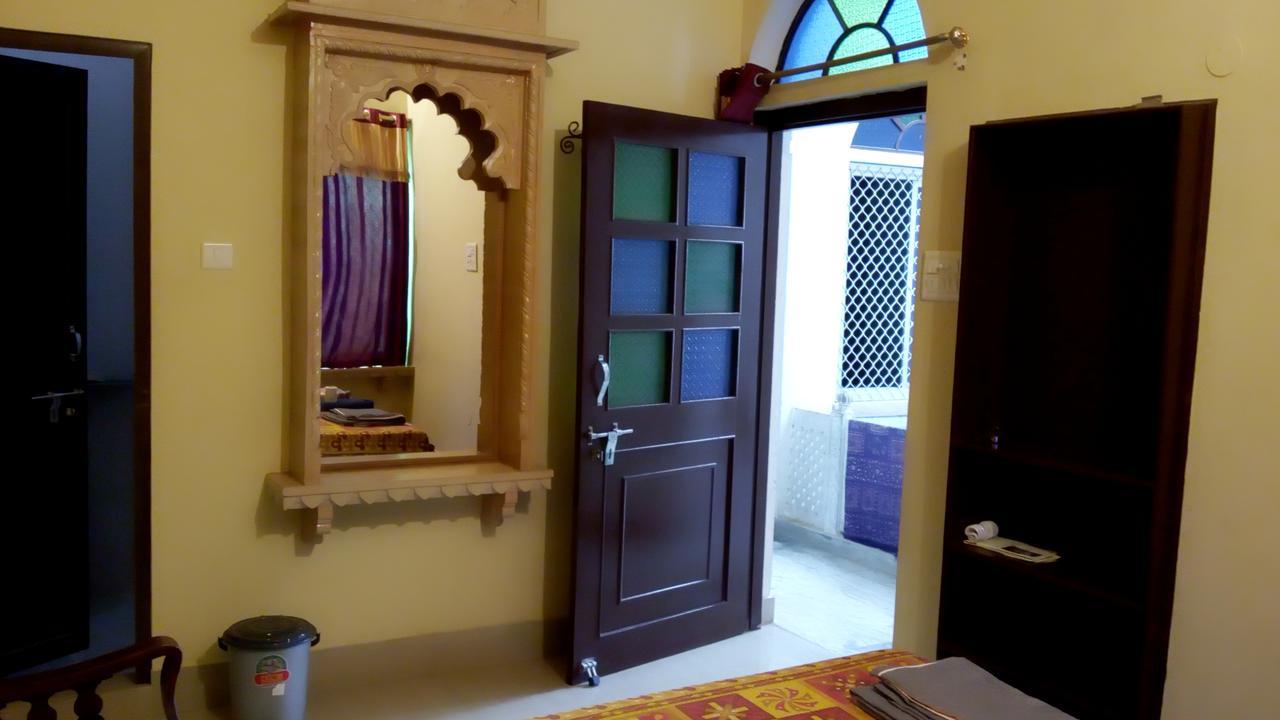 Shivam Tourist Guest House Búndi Kültér fotó