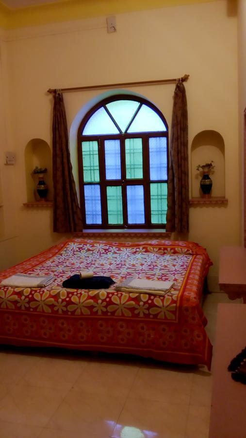 Shivam Tourist Guest House Búndi Kültér fotó